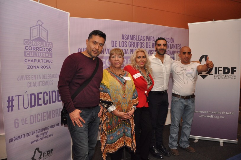 Simón Levy en el grupo del «Sí» al Corredor Chapultepec