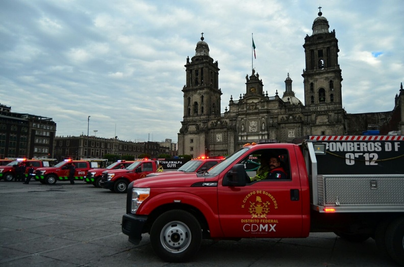 Invierte GDF 127 mdp en nuevo equipo para bomberos