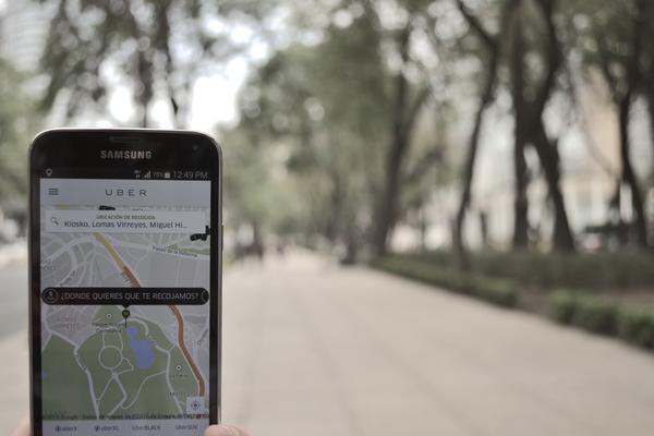 Protestas choferes de Uber por baja de tarifa