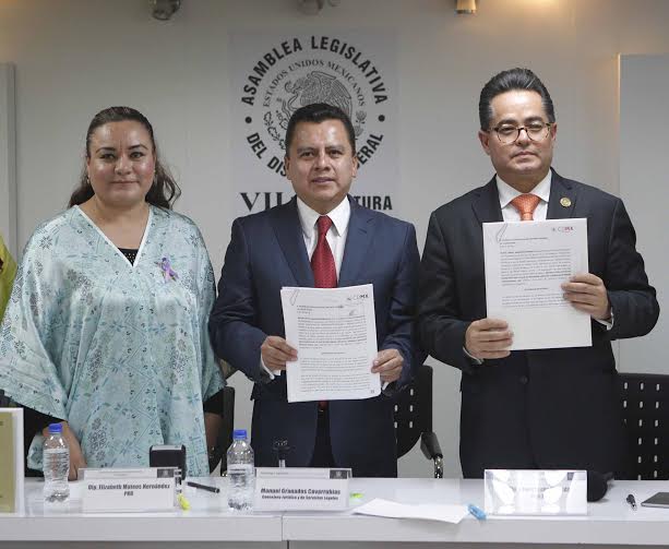 Presenta GDF iniciativa para prohibir matrimonios entre menores de 18 años