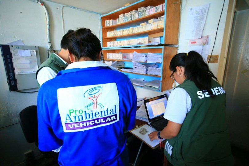 Clausura verificentro en Azcapotzalo por supuesta corrupción