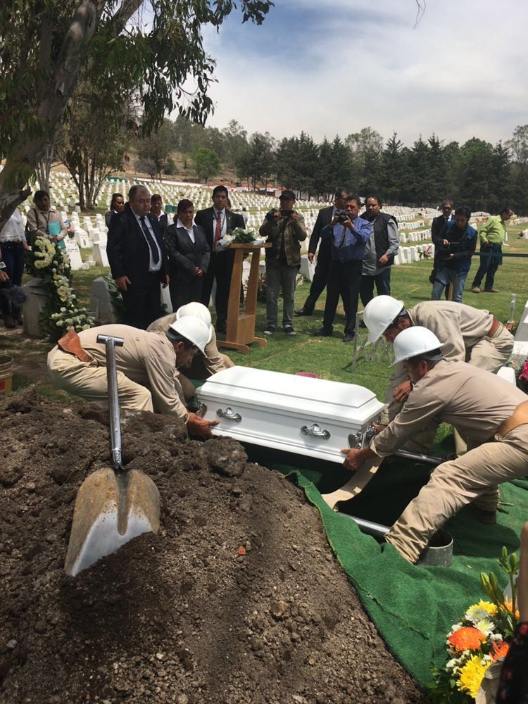 Sepultan a «Ángela» menor encontrada en maleta en la colonia Juárez