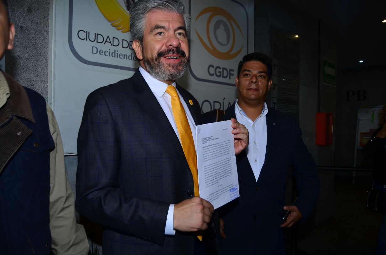 Denuncia PRD a Sheinmbaum por presunto desvío de recursos por Morena