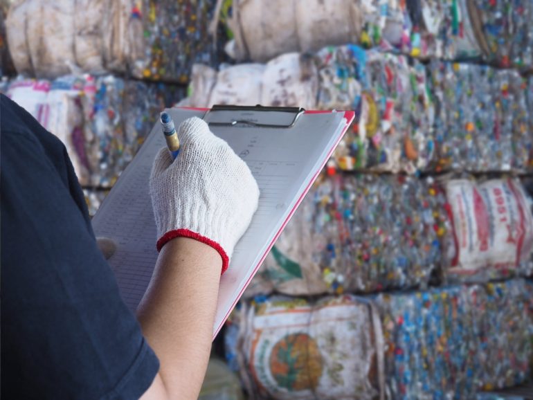 Buscan iniciativas contra plásticos en CDMX