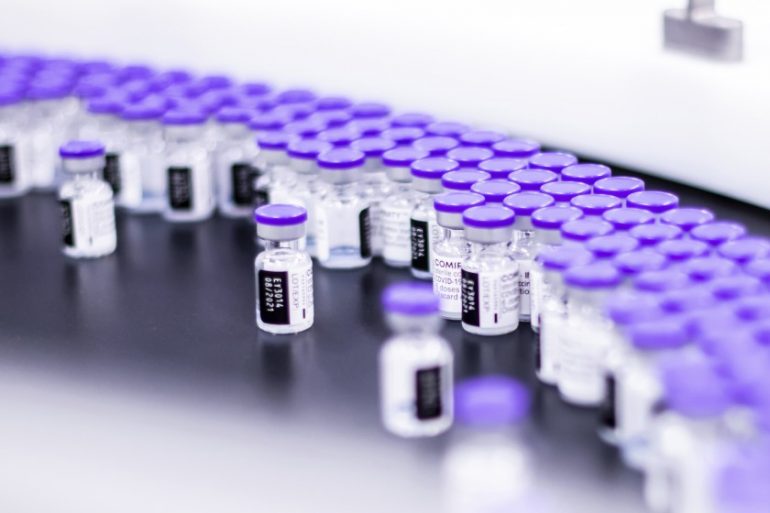 Pfizer incrementa anticuerpos contra variante Delta.