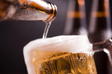 Bebidas alcohólicas, cerveza y cigarros dejan 5.9 mil mdp en México