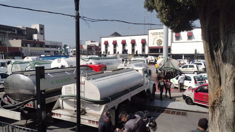 Paralizan vialidades en Ecatepec por manifestación