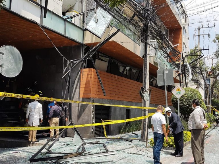 Presumen falla de equipo de lavado y secado en explosión