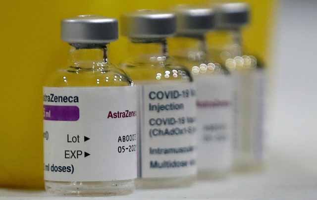 Cofepris libera 6 lotes de vacuna AstraZeneca