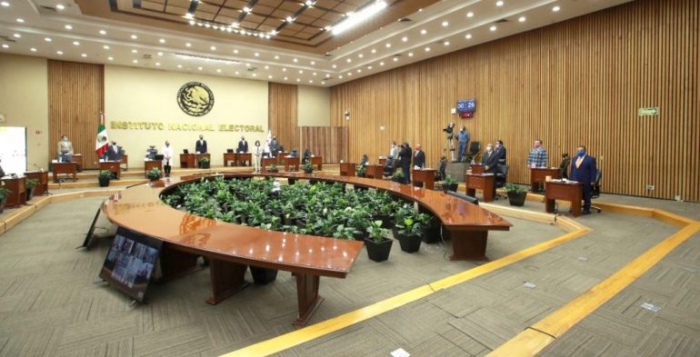 INE emite declaratoria de pérdida de registro de partidos