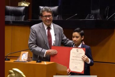 Senado entrega reconocimiento a niño Rodrigo Saldívar