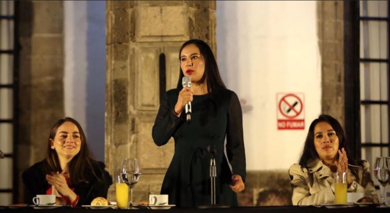 Hace futurismo Sandra Cuevas