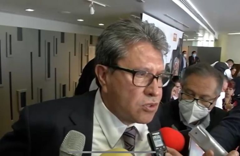 El senador Ricardo Monreal apoya al INE