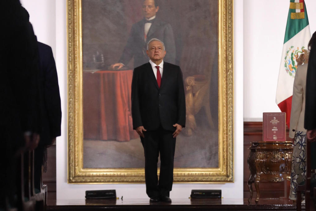 Legisladores de oposición critican tercer informe de gobierno del Presidente Andrés Manuel López Obrador.