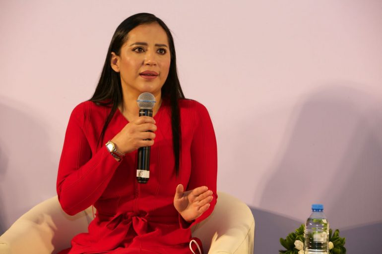 Revira Sandra Cuevas. Denunciará a diputados de Morena