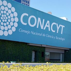 Otorgan suspensión provisional a investigador de Conacyt