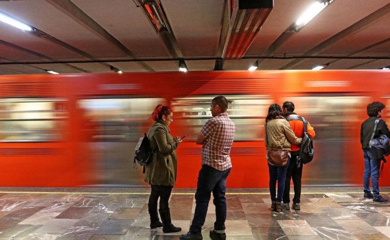 Suspenden servicio del Metro por riña en Línea 1