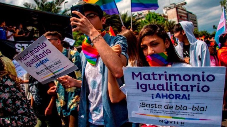 Chile aprueba el matrimonio igualitario
