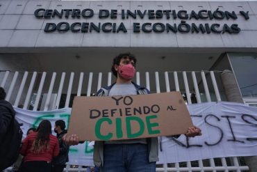 Estudiantes del CIDE rechazan reforma a los estatutos