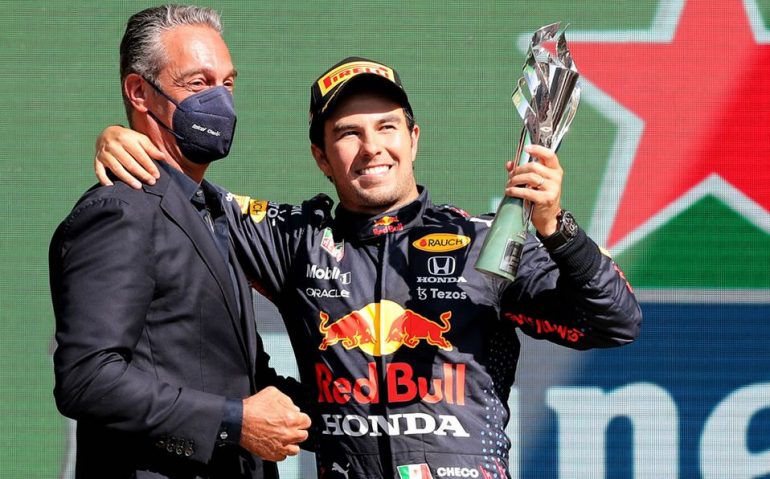 'Checo' Pérez se sube al podio en el GP de México y hace historia