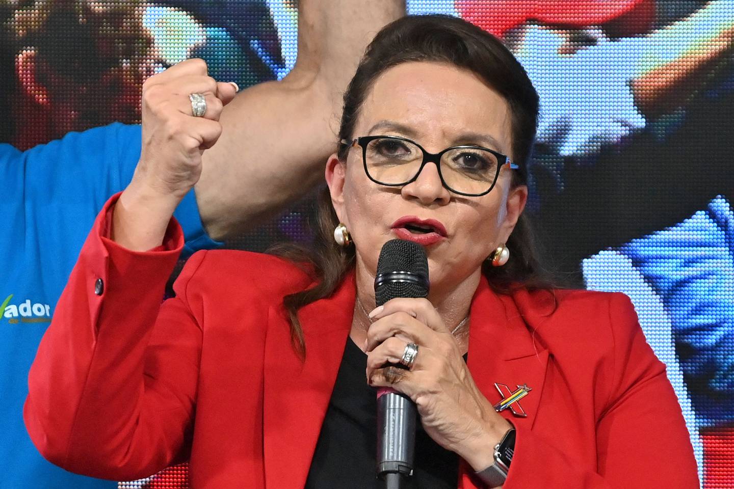 x9 primera presidenta