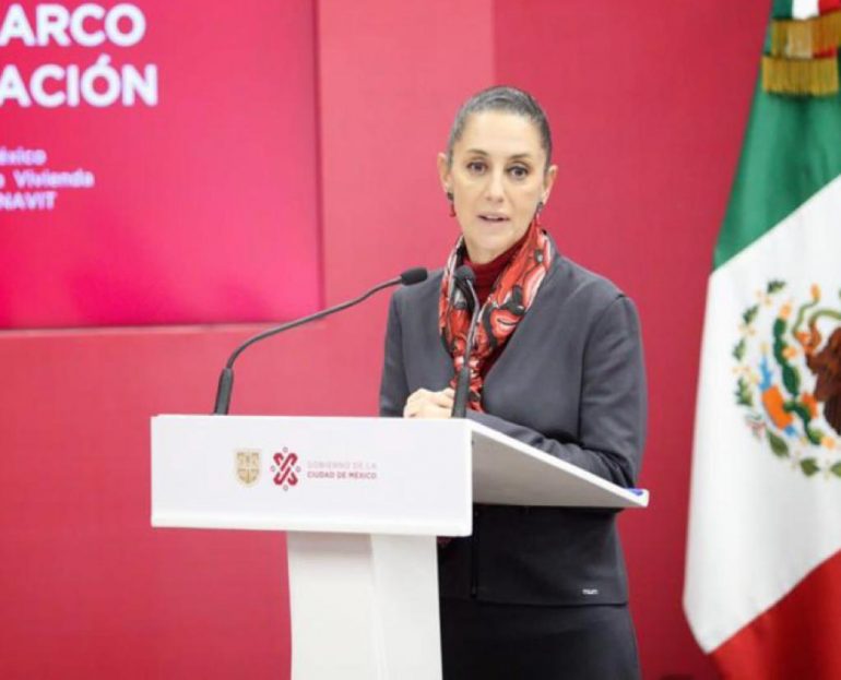 Pide Sheinbaum al Congreso no cambiarle ni una coma al Paquete Económico