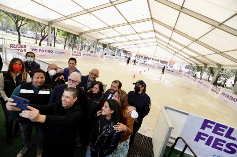 Llega pista de hielo a Coyoacán