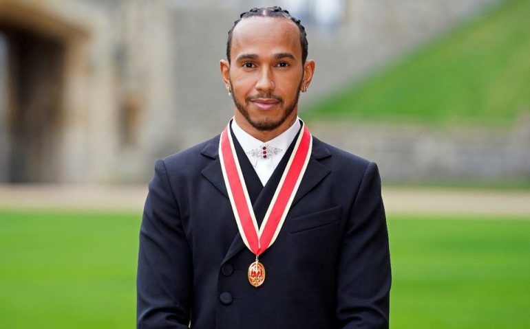 Lewis Hamilton es nombrado Caballero del Imperio Británico
