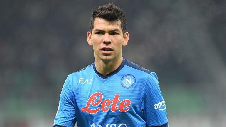 Chucky Lozano supera el Covid-19 y pronto volará a Nápoles