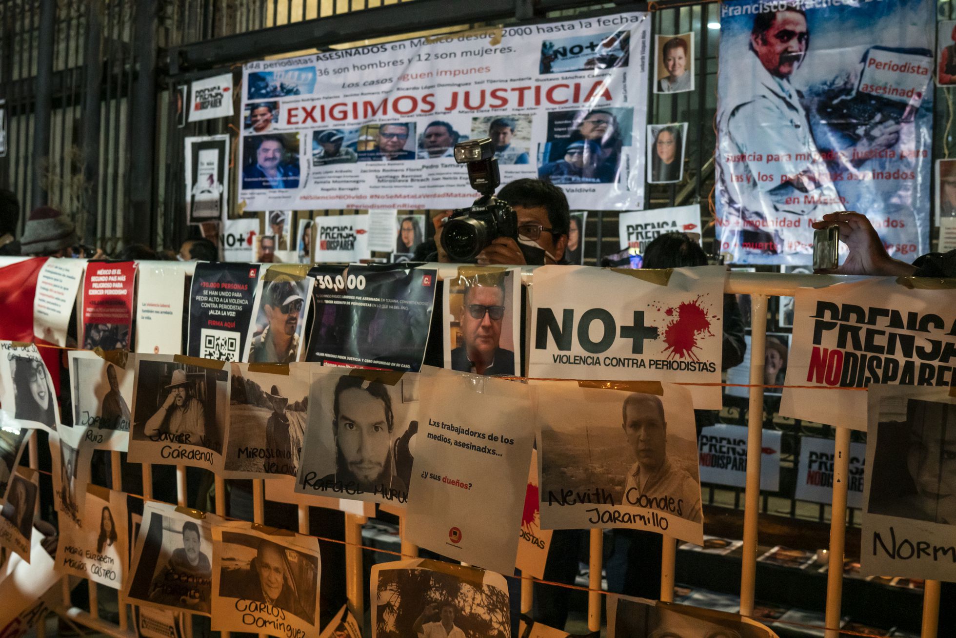 Aprueba Parlamento Europeo resolución para proteger a periodistas
