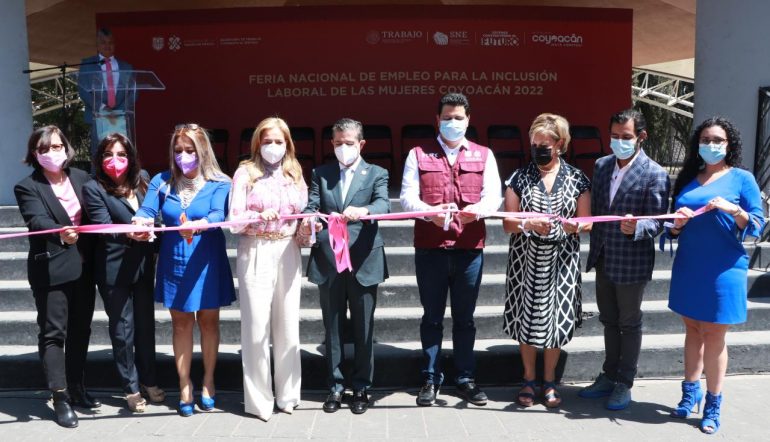 Feria Nacional del Empleo para mujeres en Coyoacán