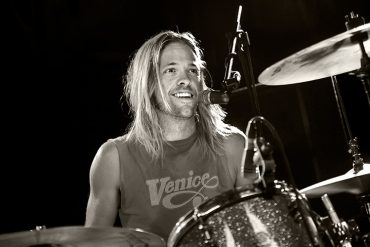Falleció Taylor Hawkins, el baterista de Foo Fighters