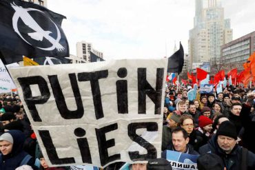 Miles de detenidos en Rusia por protestas