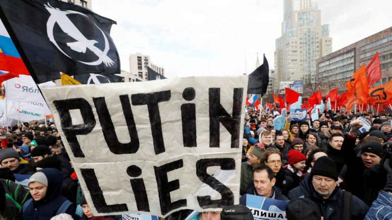 Miles de detenidos en Rusia por protestas