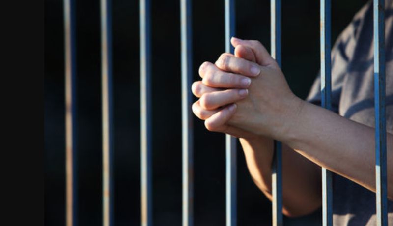 Monreal pide revisar prisión preventiva