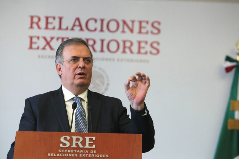 Ebrard propone una América para todos