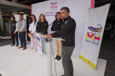 Acerca Miguel Hidalgo mil 300 becas a estudiantes miguelhidalguenses