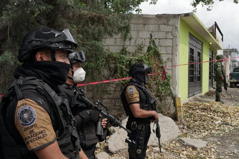 Aseguran Huachitunel para extraer gasolina en Ecatepec