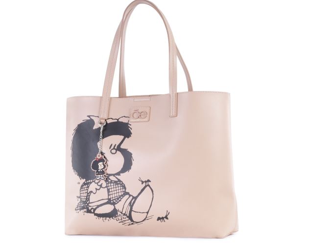 Lanzan edición limitada de bolsos con la imagen de Mafalda