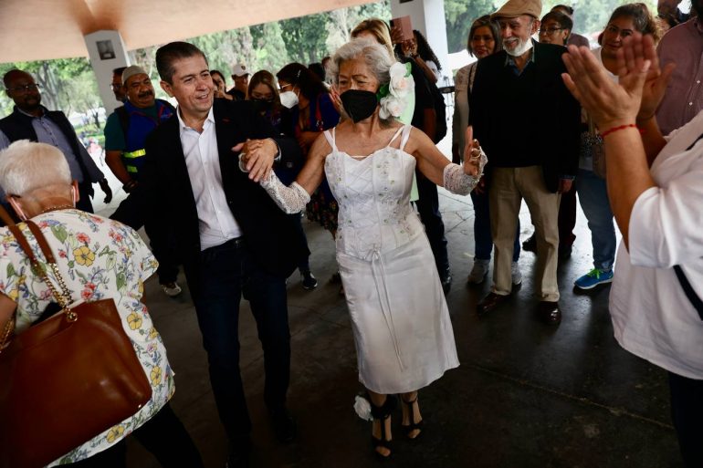 Danzón, cultura y salud: así celebra Coyoacán a los abuelos
