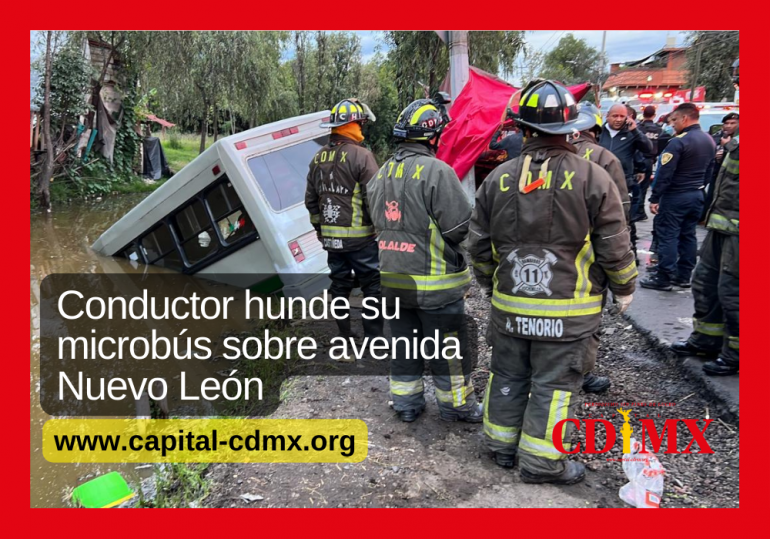 Conductor hunde su microbús sobre avenida Nuevo León