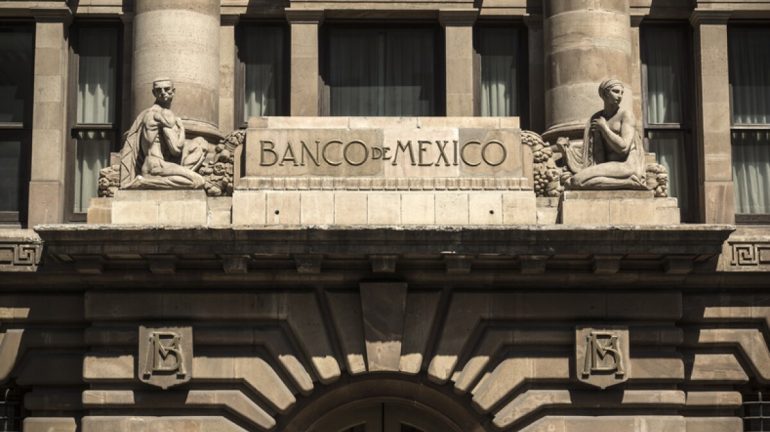 Banxico eleva su tasa de interés a récord histórico para contener la inflación