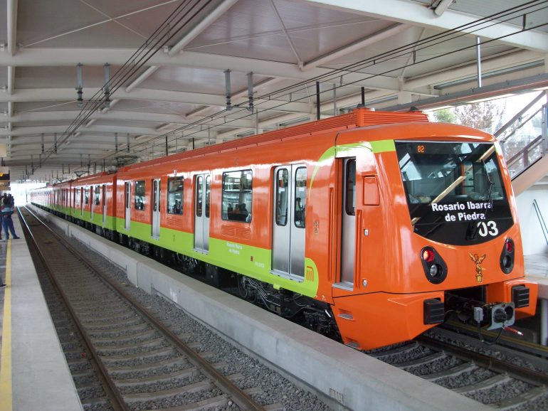El Sindicato del Metro solicita mayor presupuesto para mantenimiento de trenes.