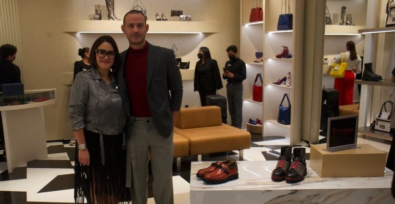 Prada y el diseñador Galo Bertín conmemoran aniversarios y lanzan una colección de edición limitada