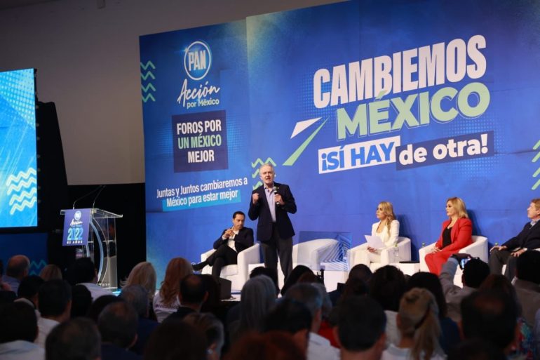 Santiago Creel: AMLO divide a México