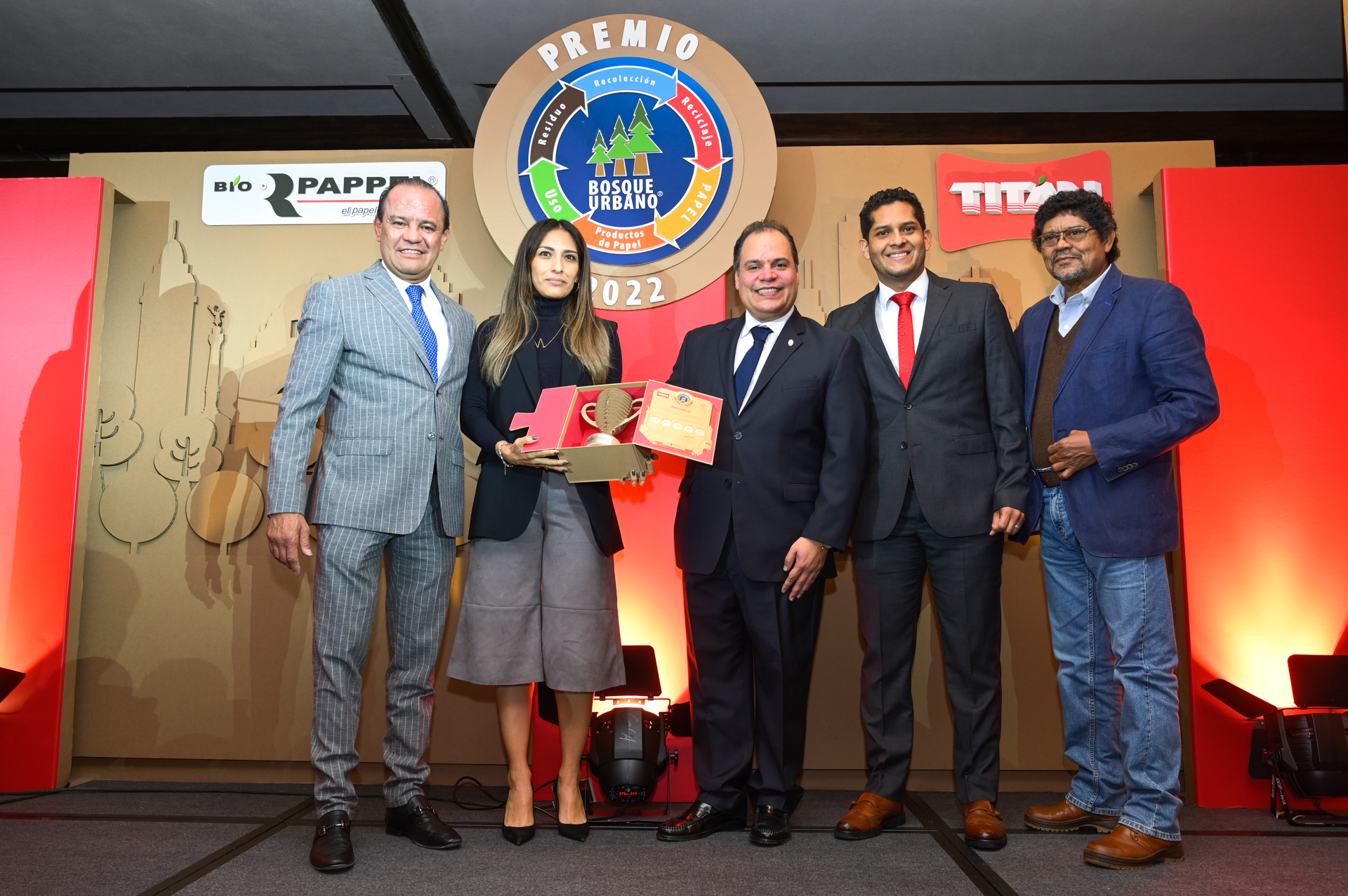 Bachoco recibe el Premio Bosque Urbano