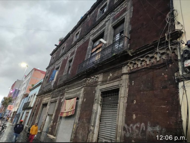 Vecinos ubican 23 predios en alto riesgo de derrumbe en colonias de la Cuauhtémoc