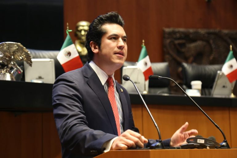 Piden a GobCDMX campaña de recolección de residuos fecales de mascotas