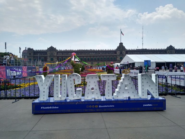 Todo un éxito la  Federación Gastronómica de Yucatán en el Zócalo capitalino   