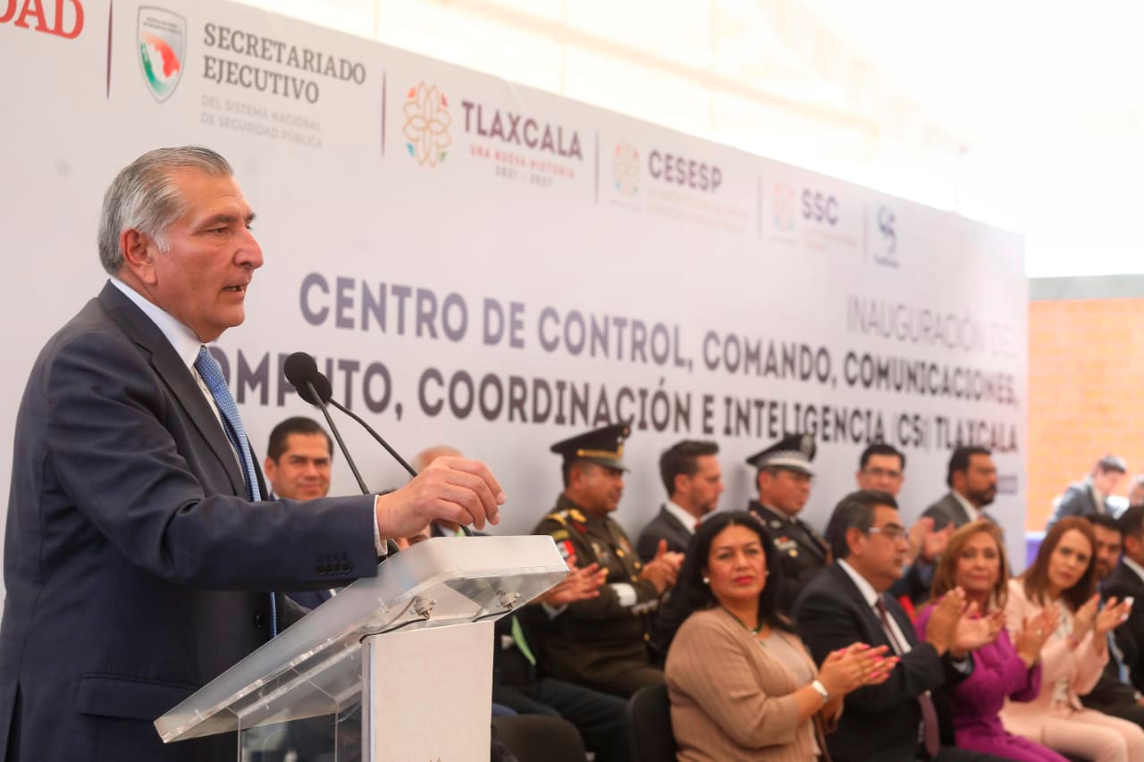 Adán Augusto y Lorena Cuellar encabezan la inauguración del c5i en Tlaxcala